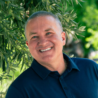 Traci Reuter, Strategic Growth Director at Paradise Jets – Private Jet Marketing and Revenue Strategist